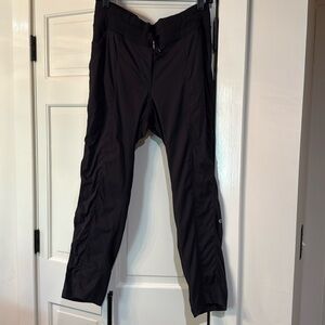 Lululemon pants missing tag…size 8 color Black with subtle stripes